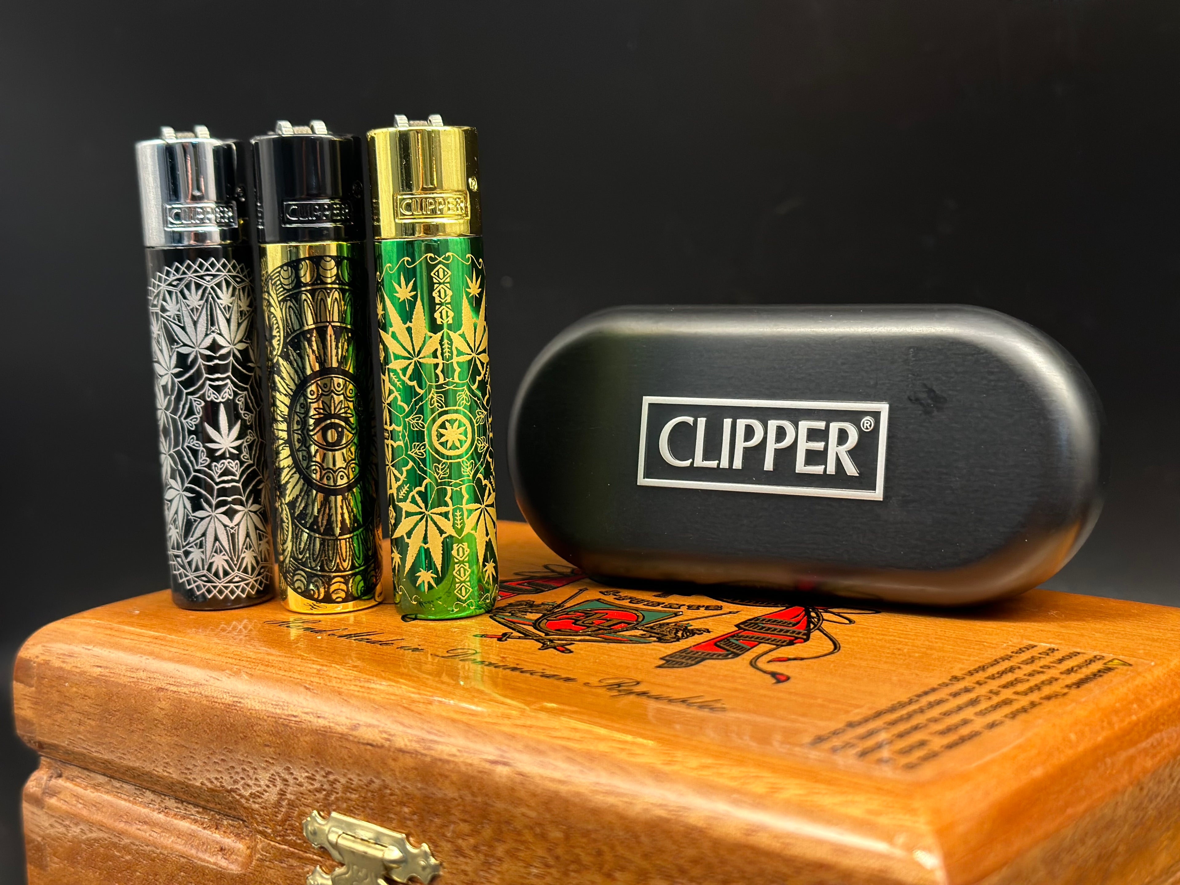 Fully Metal Clipper  Lighter In A Gift Box.